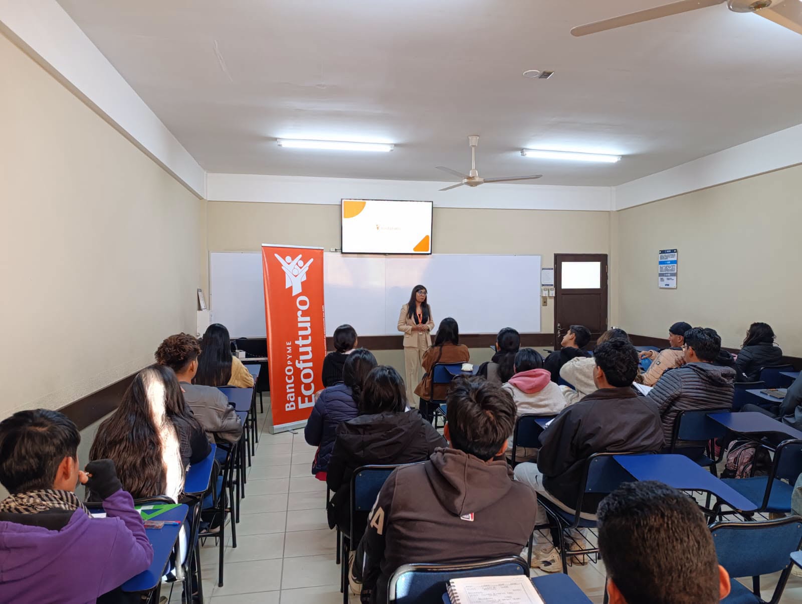 BANCO PYME ECOFUTURO S.A.: EDUCACIÓN FINANCIERA UNA HERRAMIENTA PARA CONSTRUIR UN MEJOR FUTURO.
